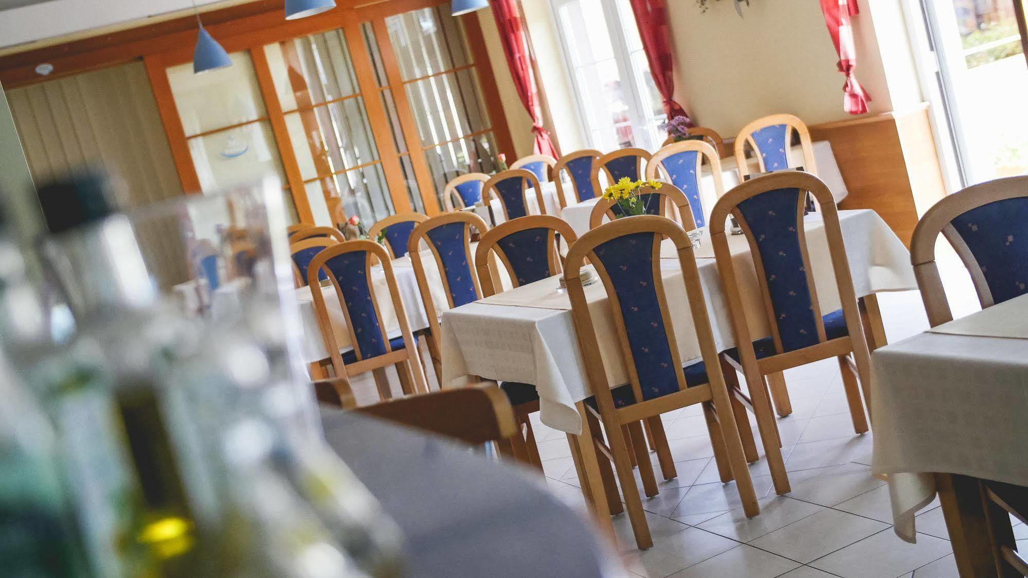 Penzion Fontana Bešeňová Extérieur photo
